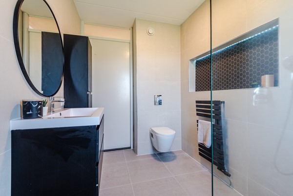 Medium property photo - Wimpelplantsoen 227, 1319 ED Almere